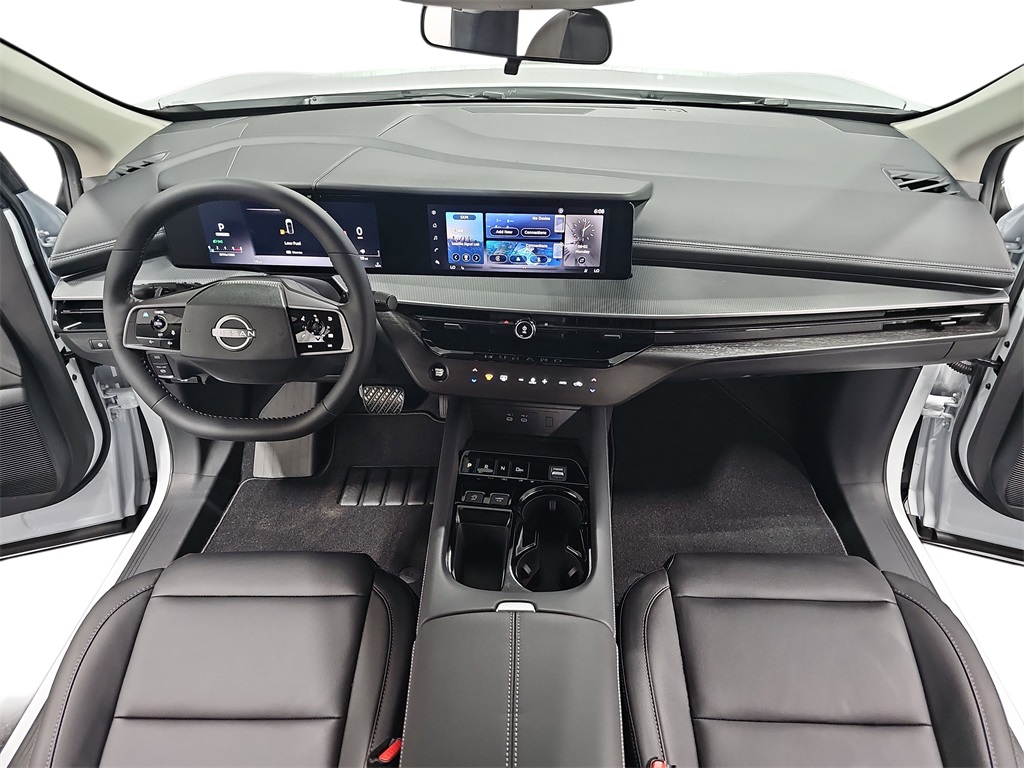 Vehicle image 9 of 35