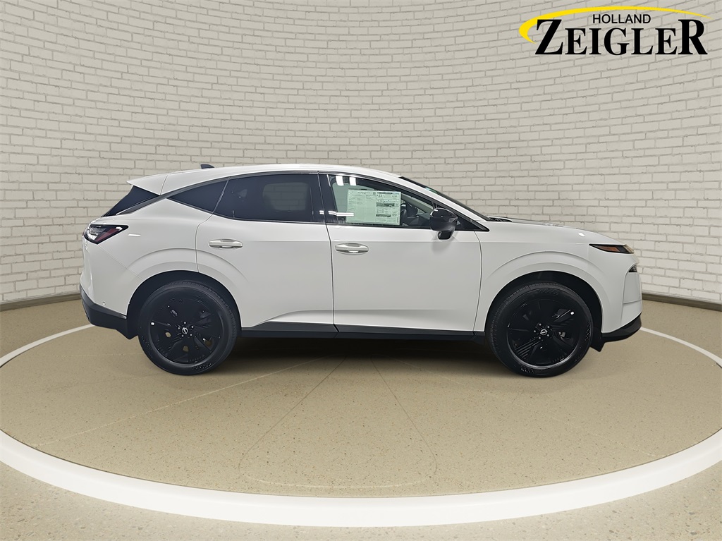 Vehicle image 4 of 35