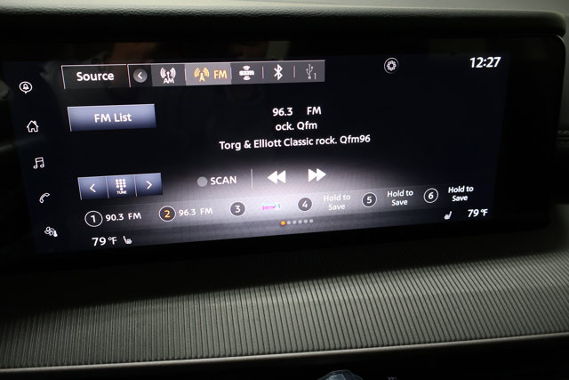 Vehicle image 19 of 32