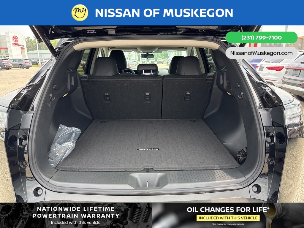 Vehicle image 26 of 29