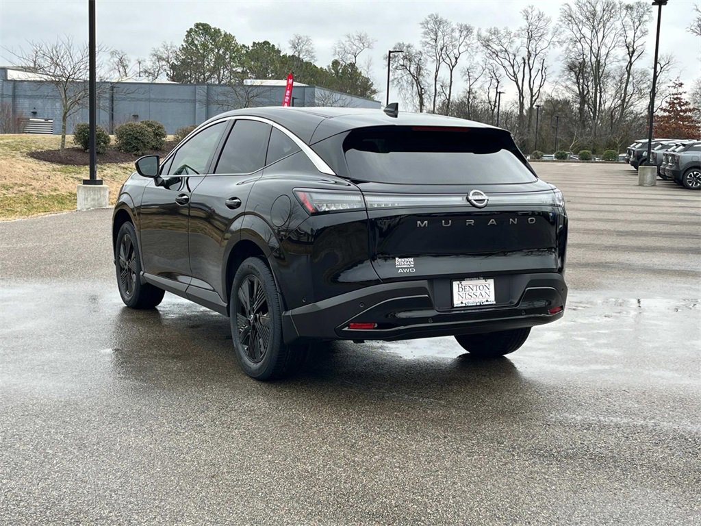 Vehicle image 8 of 33