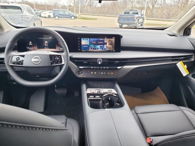 Vehicle image 9 of 26