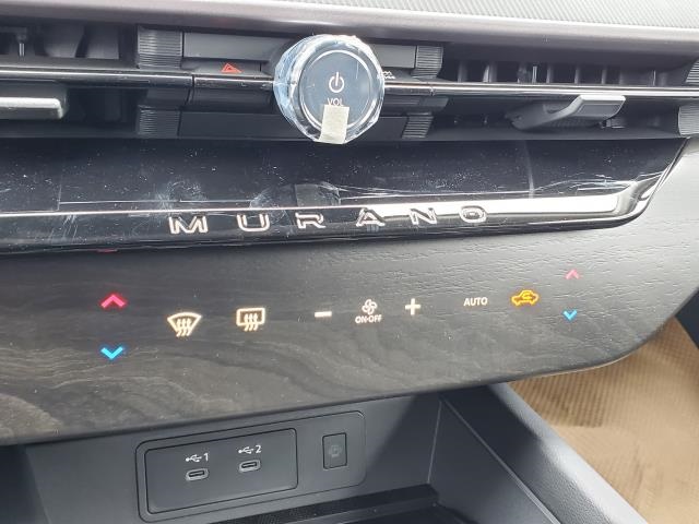 Vehicle image 23 of 26