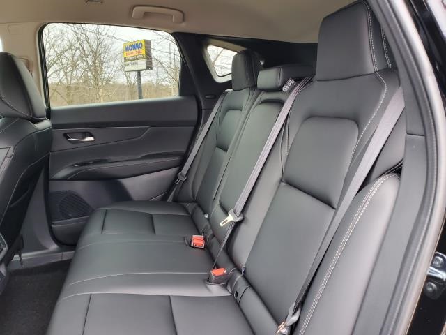 Vehicle image 8 of 26