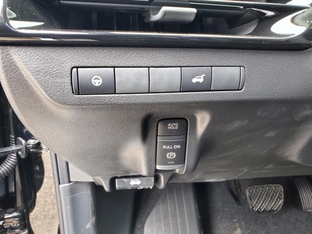 Vehicle image 16 of 26