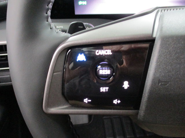 Vehicle image 20 of 31