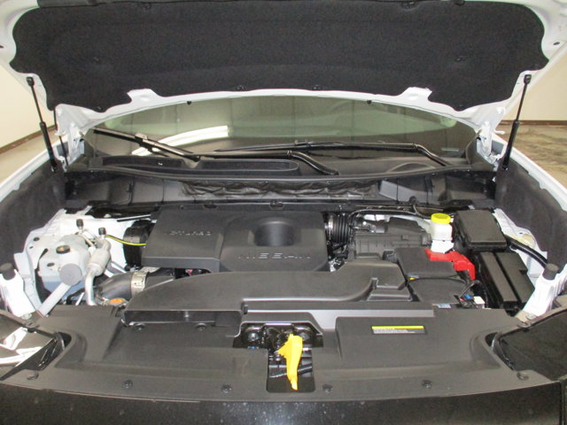 Vehicle image 11 of 31