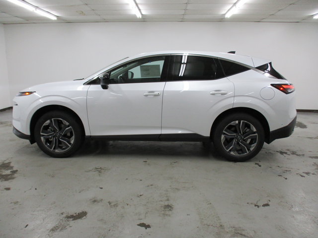 Vehicle image 7 of 31