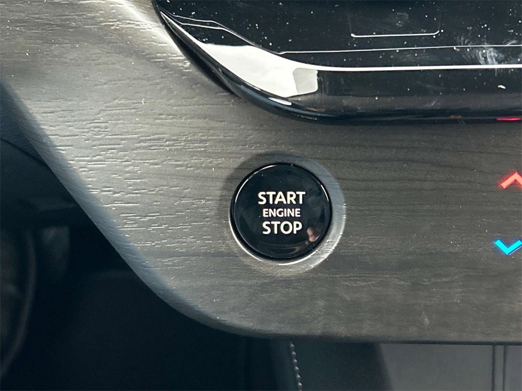 Vehicle image 28 of 35