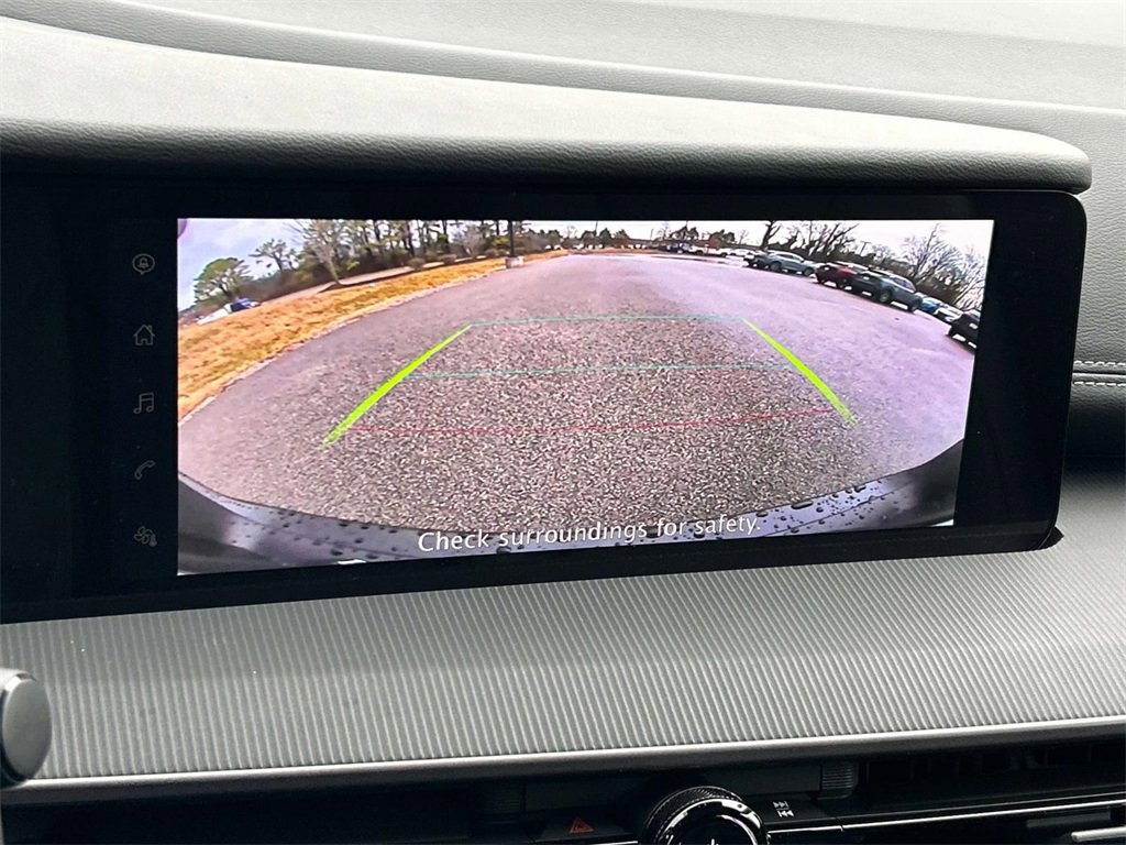 Vehicle image 29 of 35