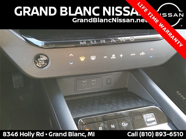 Vehicle image 19 of 32