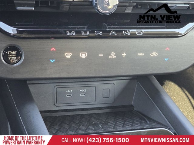 Vehicle image 17 of 18