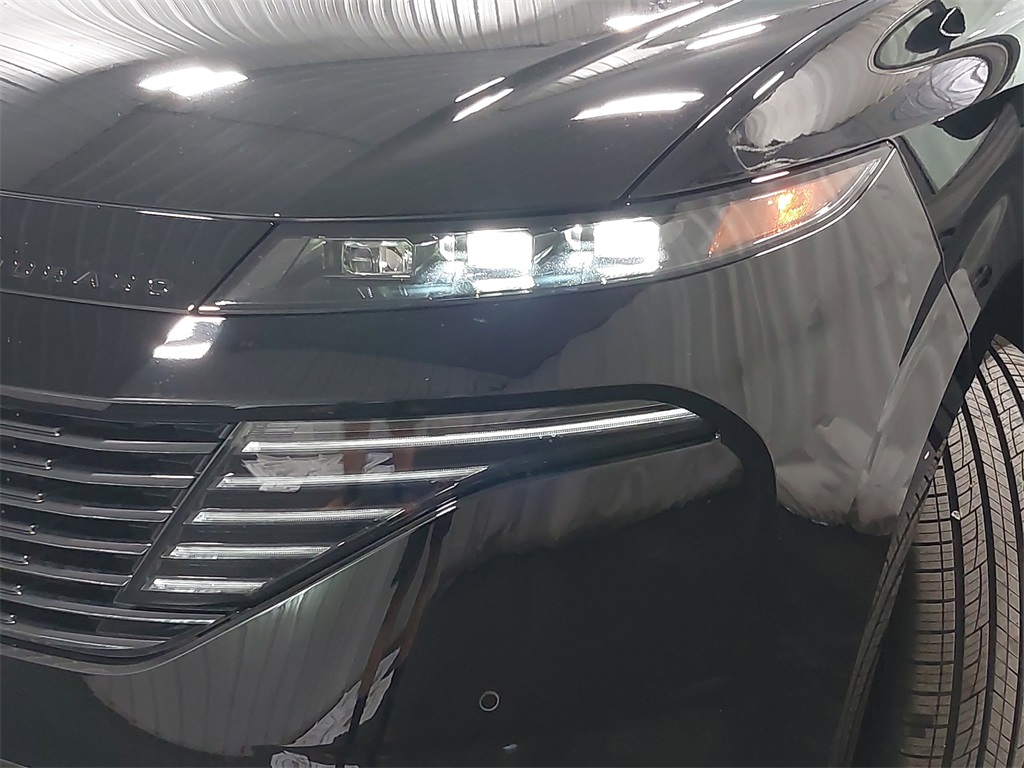 Vehicle image 31 of 35