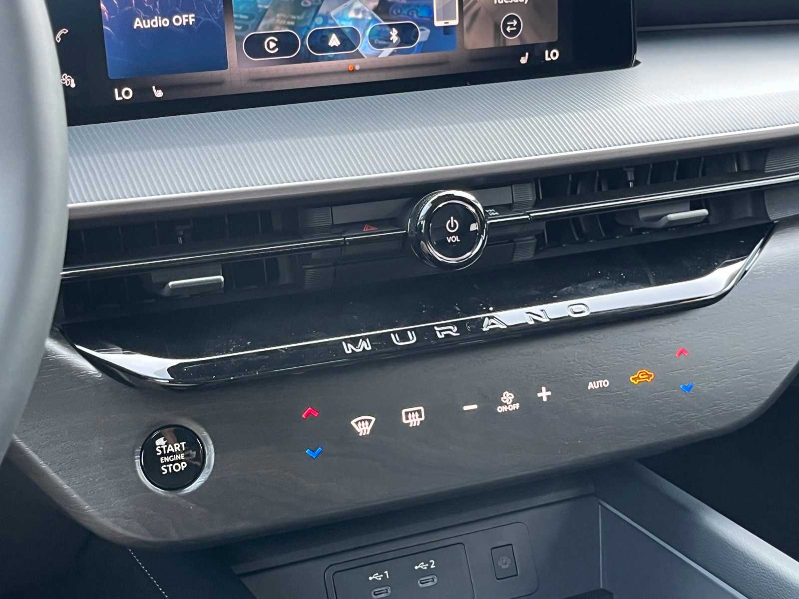Vehicle image 17 of 22