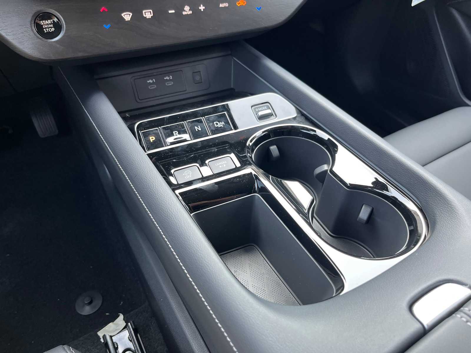 Vehicle image 15 of 22