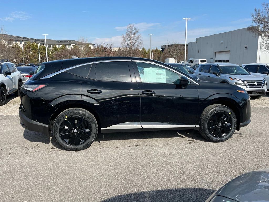 Vehicle image 4 of 34