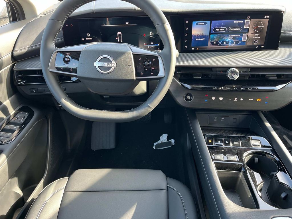 Vehicle image 13 of 34