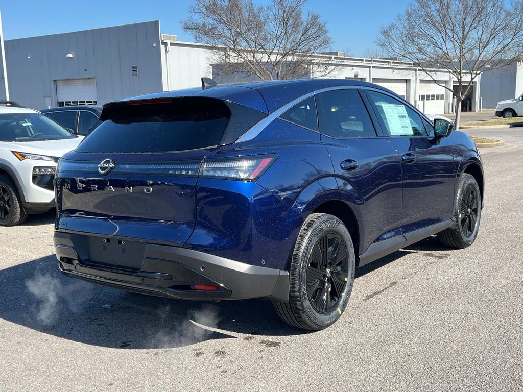 Vehicle image 5 of 32