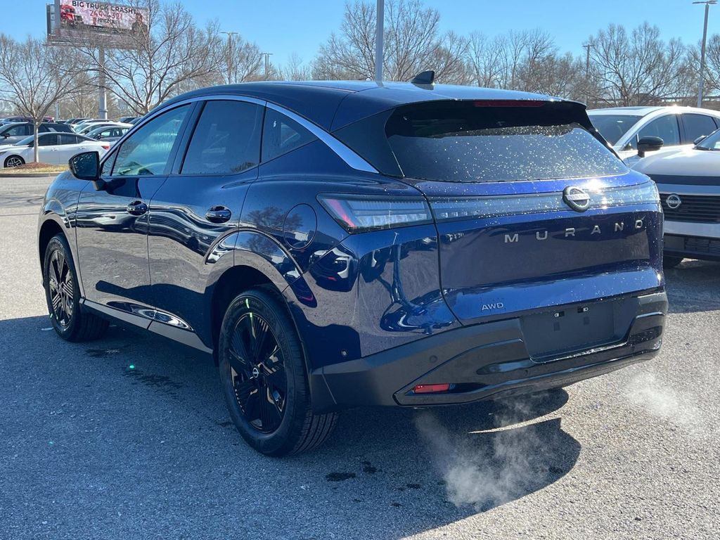 Vehicle image 7 of 32