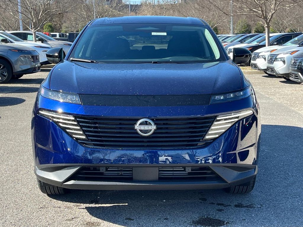 Vehicle image 2 of 32