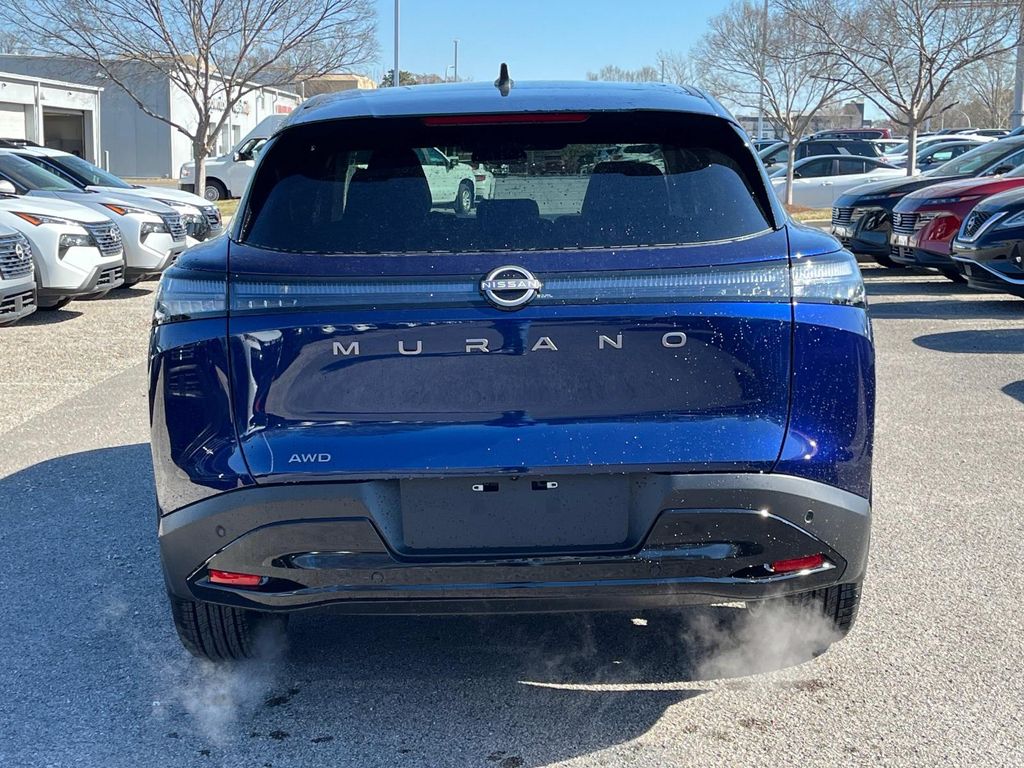 Vehicle image 6 of 32