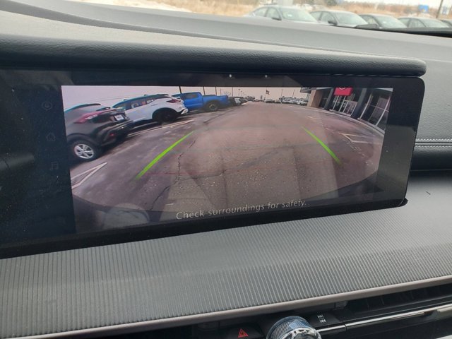 Vehicle image 20 of 28