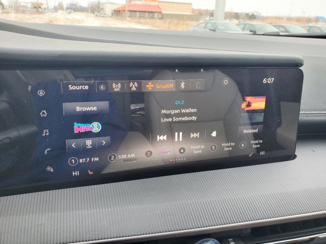 Vehicle image 18 of 28