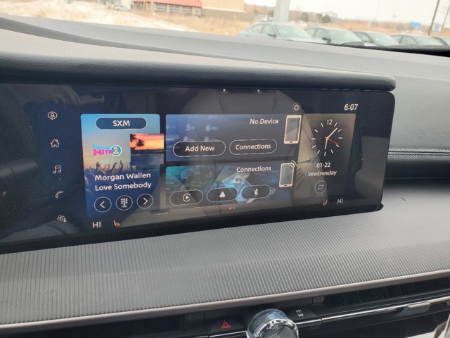 Vehicle image 17 of 28