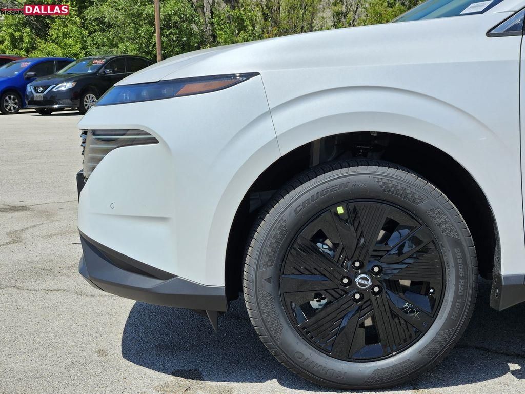 Vehicle image 7 of 24