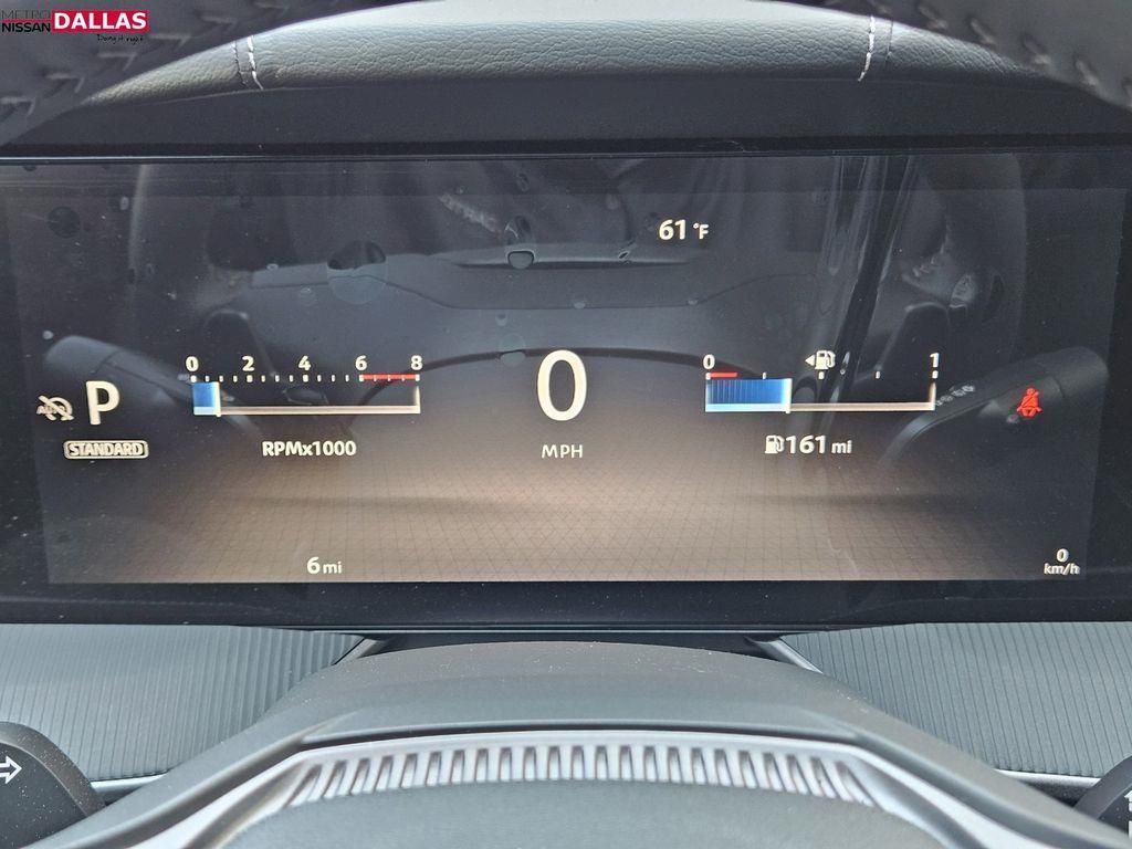 Vehicle image 13 of 24