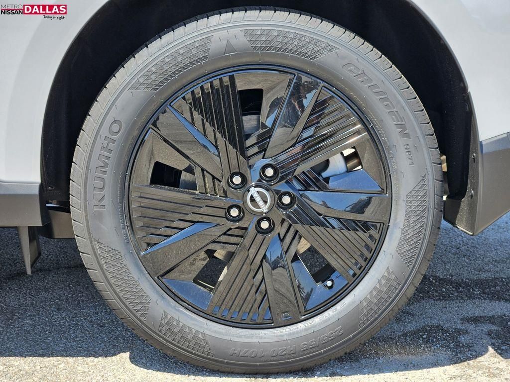 Vehicle image 6 of 24
