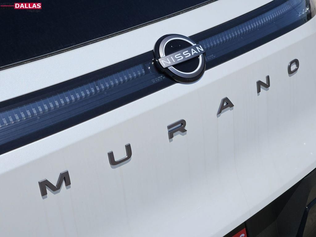 Vehicle image 23 of 24