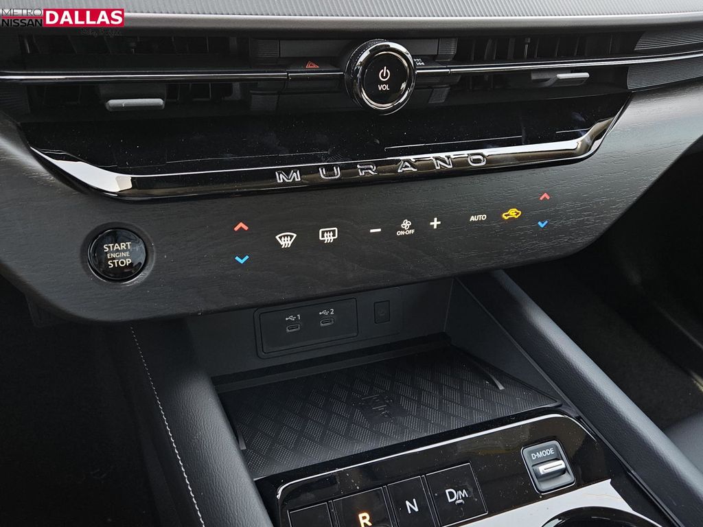 Vehicle image 21 of 23
