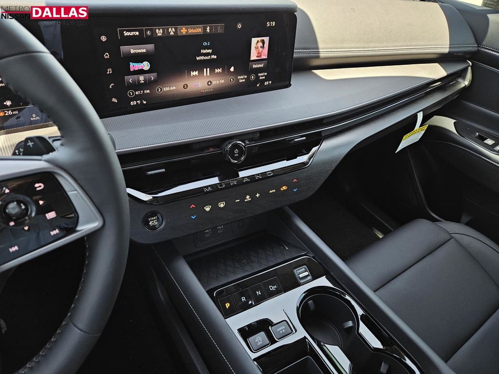 Vehicle image 19 of 23