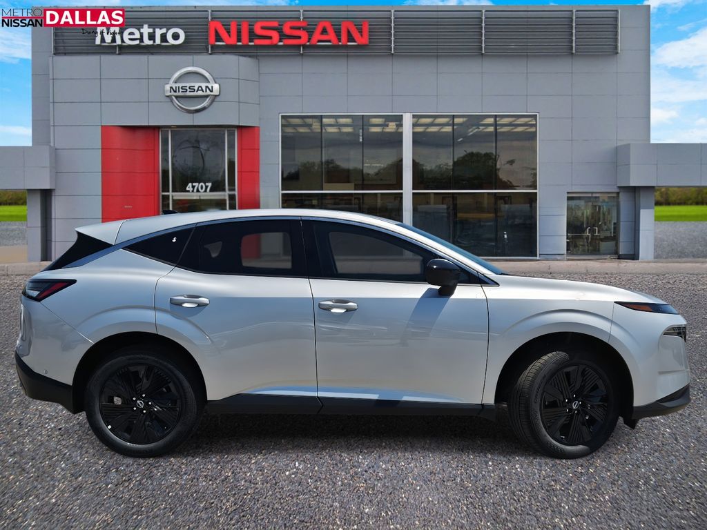 Vehicle image 4 of 23
