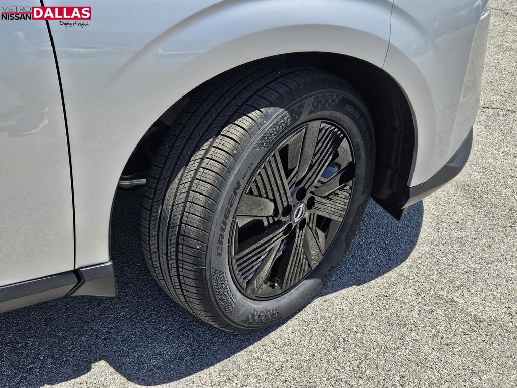 Vehicle image 6 of 23