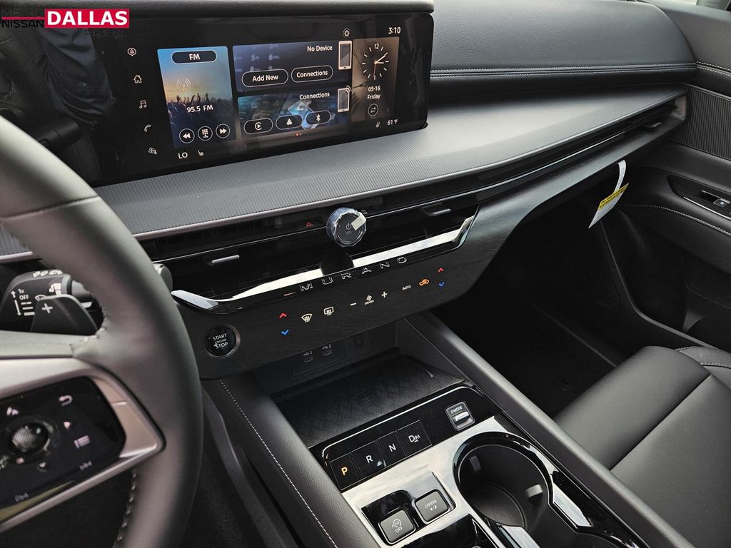 Vehicle image 19 of 23