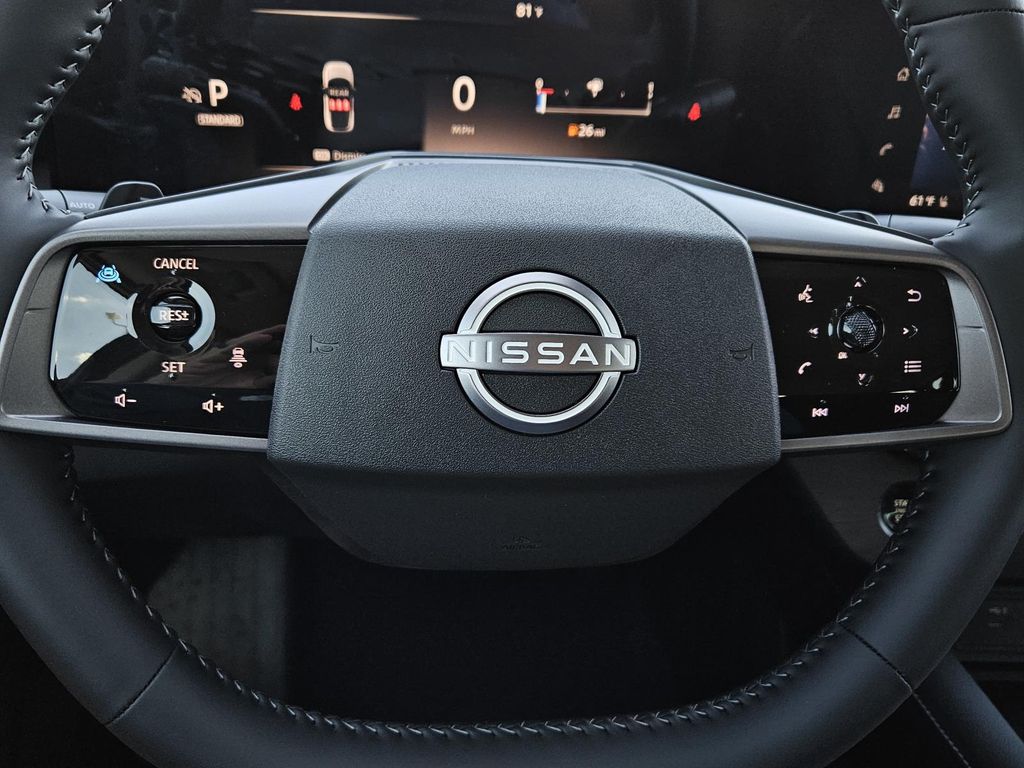 Vehicle image 12 of 22
