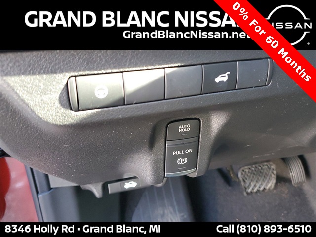 Vehicle image 13 of 33