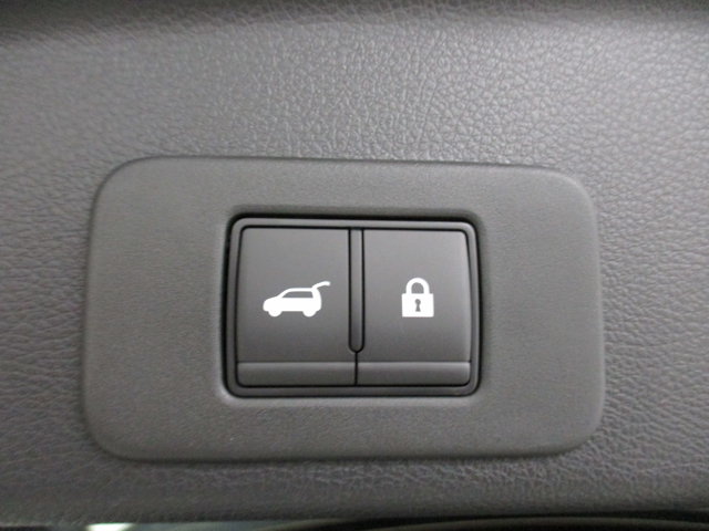 Vehicle image 10 of 29