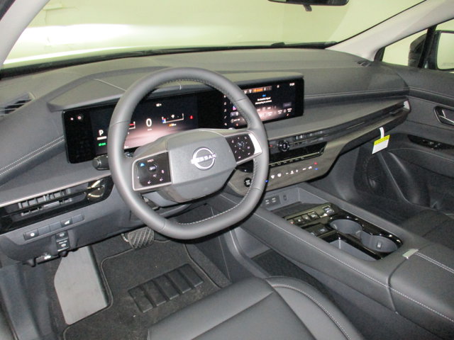 Vehicle image 16 of 29