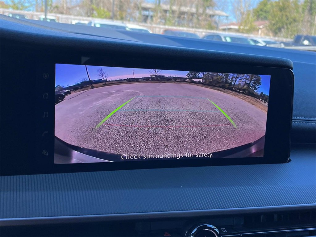 Vehicle image 27 of 31