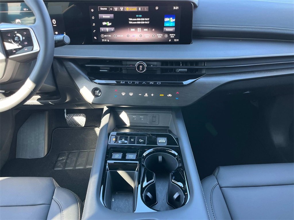 Vehicle image 18 of 31