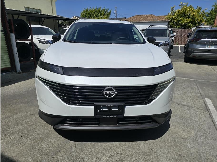 2025 Nissan Murano SV Image 2 of 21