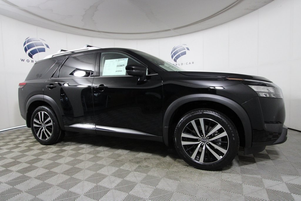 Vehicle image 7 of 39