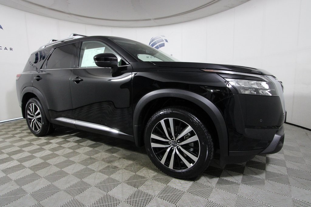 Vehicle image 6 of 39