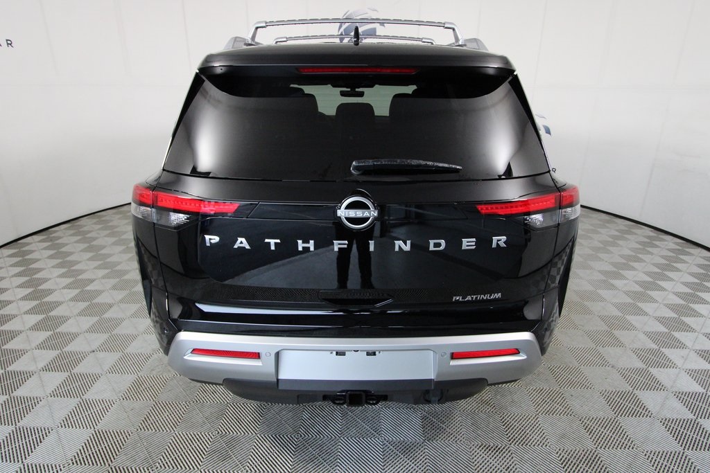 Vehicle image 15 of 39