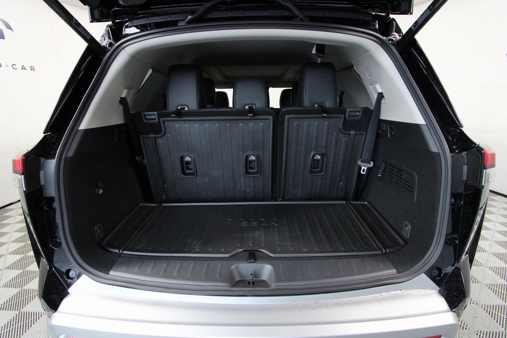 Vehicle image 20 of 39