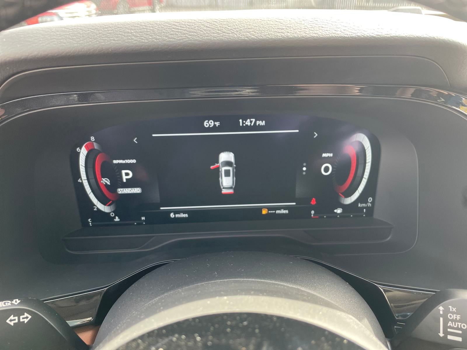 Vehicle image 13 of 19