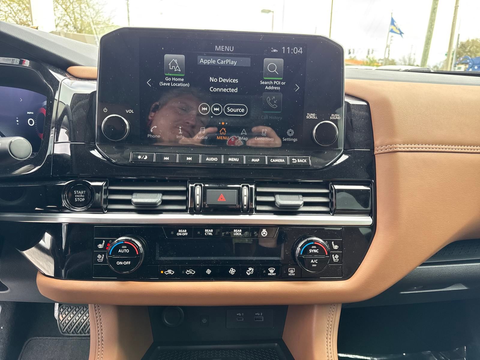 Vehicle image 21 of 35